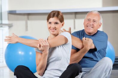 Gyakorlati terápia a hát alsó részének osteochondrosisára