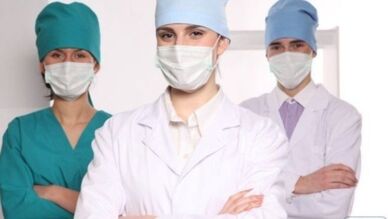 Az orvosok ajánlásokat adnak a mellkasi osteochondrosisban szenvedő betegeknek